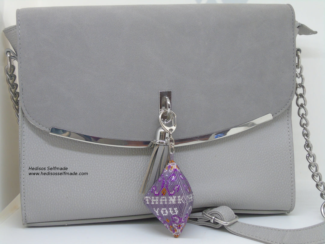 Taschenanhänger Thank You – Peyote gefädelt 8 cm