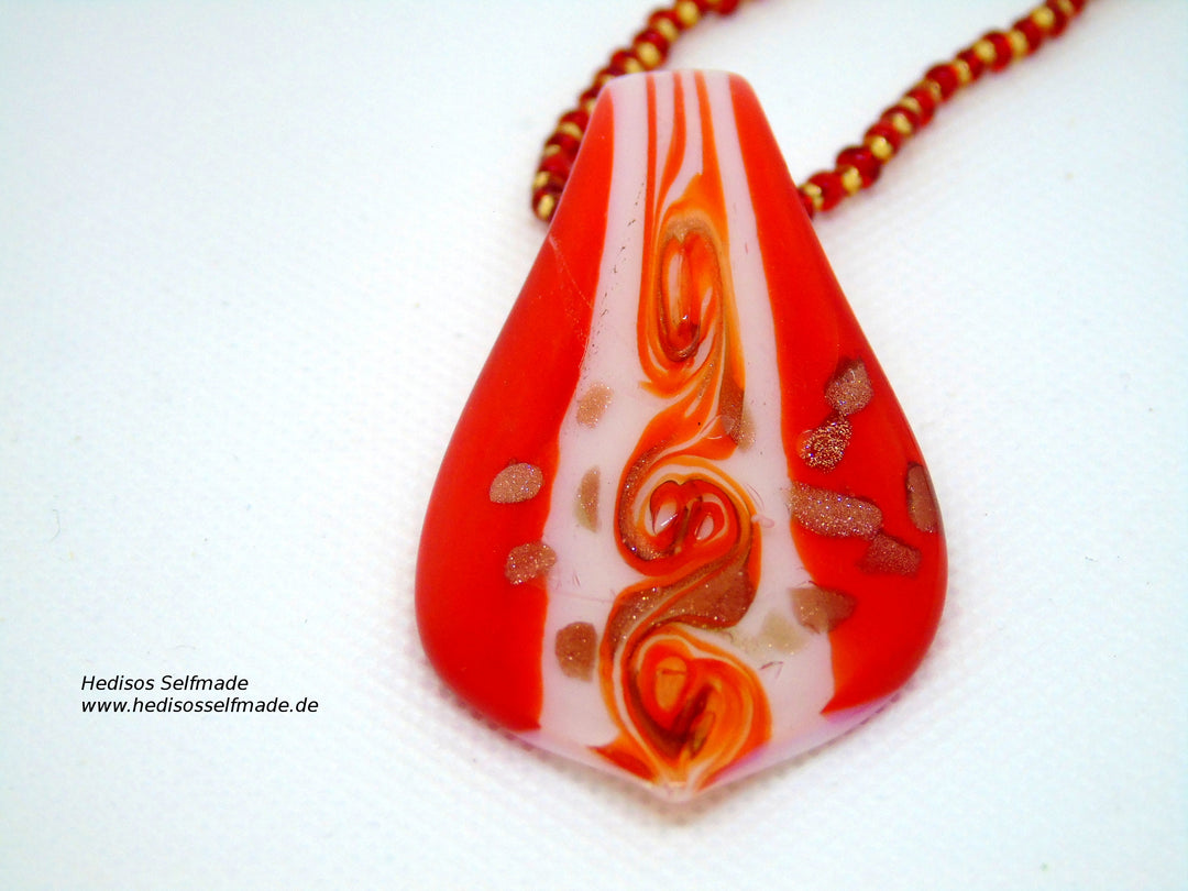 Edle Halskette, 60 cm, in rot-gold mit Glasanhänger, 7 cm, in rot, weiß und gold